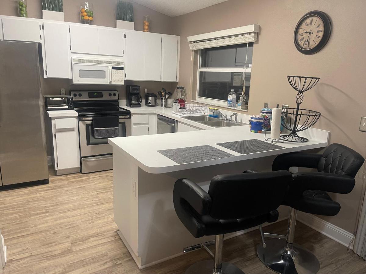 Cozy 3 Bedroom Home Close To Everything In Tampa! Exterior foto